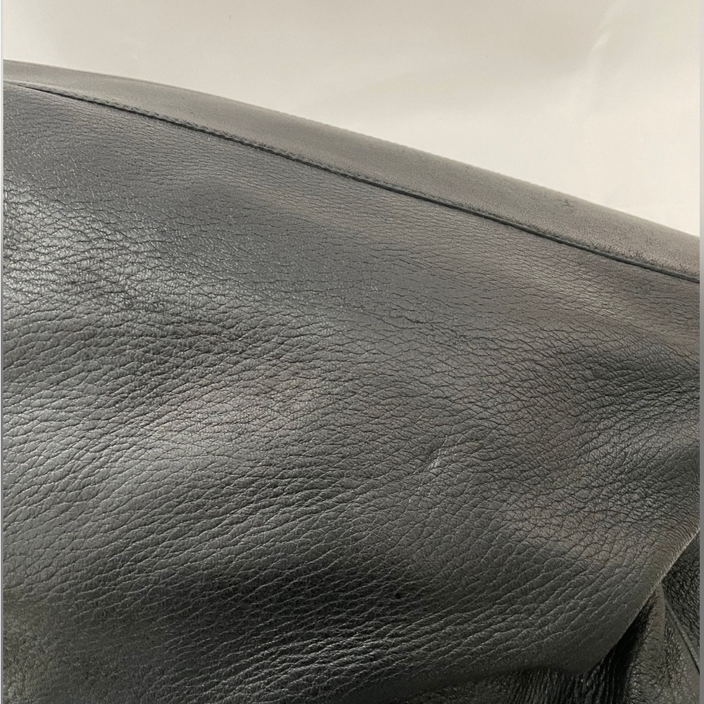 Prada Black Vitello Daino Bag with Gold Details - Picture 5 of 5